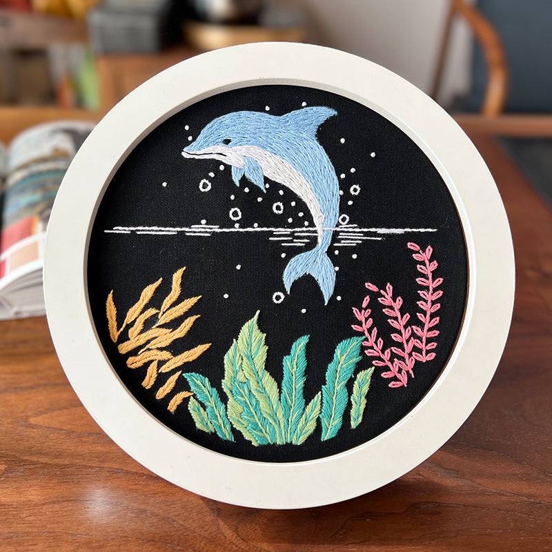 Over animals embroidery kit for beginner with fabric,thread,needles